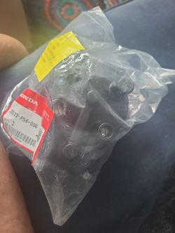 Genuine OEM Honda Acura 30102-P54-006 Distributor Cap Assembly