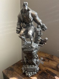 Mindzeye Studios  Hellboy Bronze statue (Rare) Nt. Sideshow/bowen/custom
