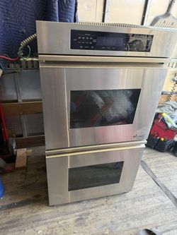 Distinctive 30" Double Wall Oven with Convection in Stainless Steel 