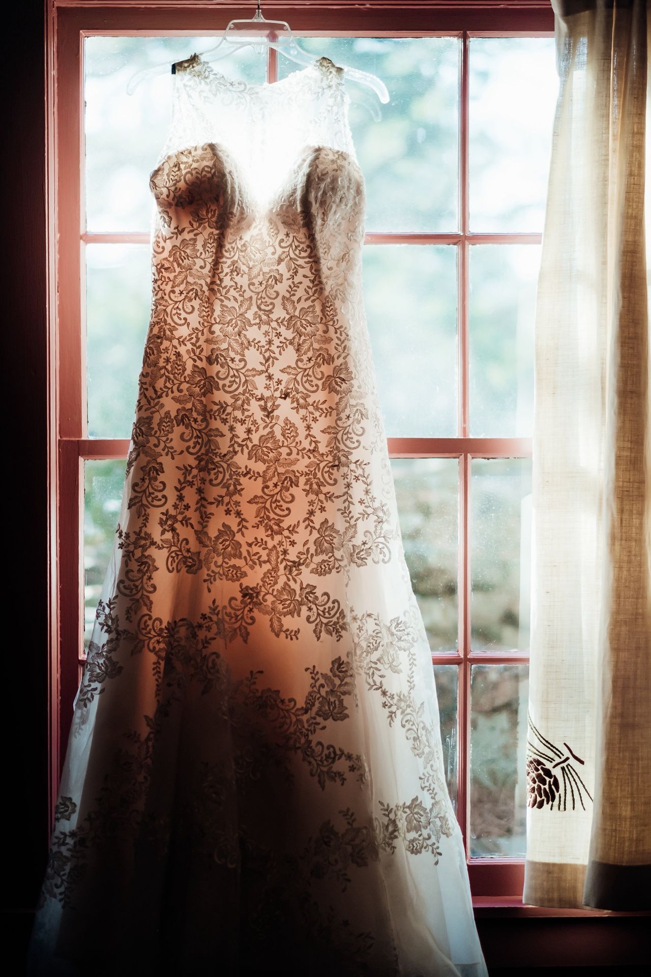 Mia Solano Dori Ivory Beaded Wedding Dress Size 14 tailored