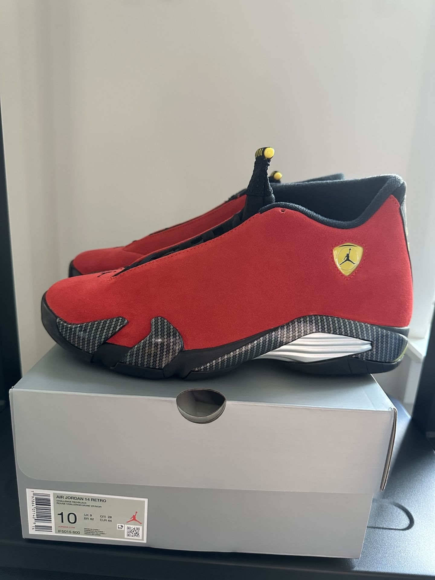 AIR JORDAN 14 Retro “ Challenge Red” SIZE10