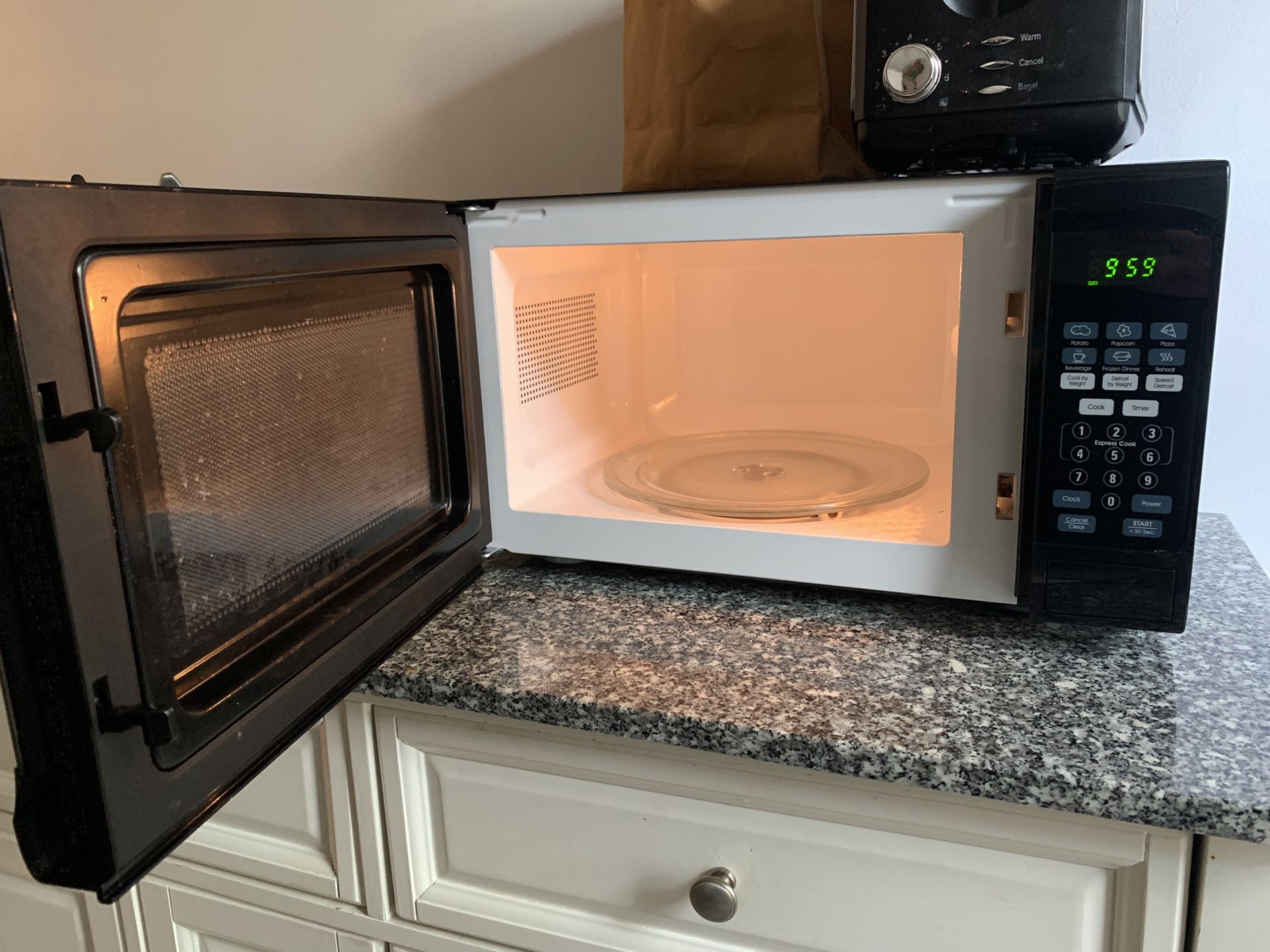 Microwave Oven Sunbeam for Sale in Chattanooga, TN - OfferUp