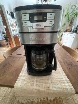 Cuisinart grind and brew like new only used one week
