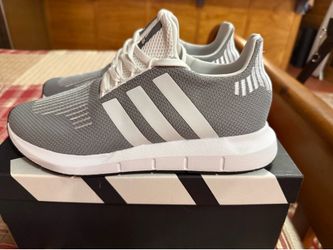 Mens Adidas swift run 1.0 Like new size 10