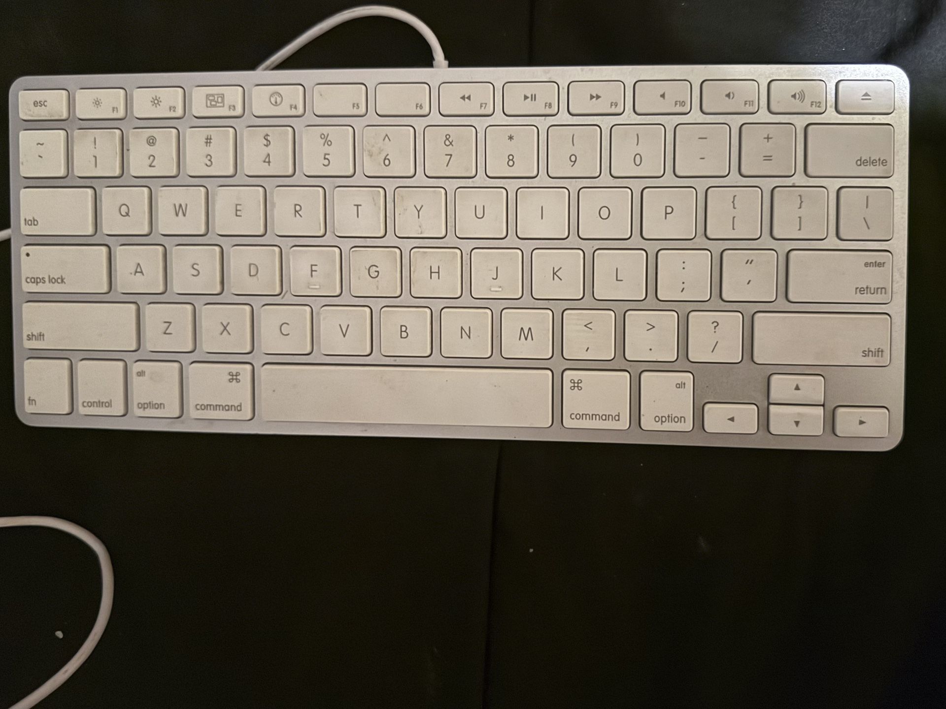 Apple Keyboard 