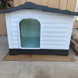 DOG HOUSE