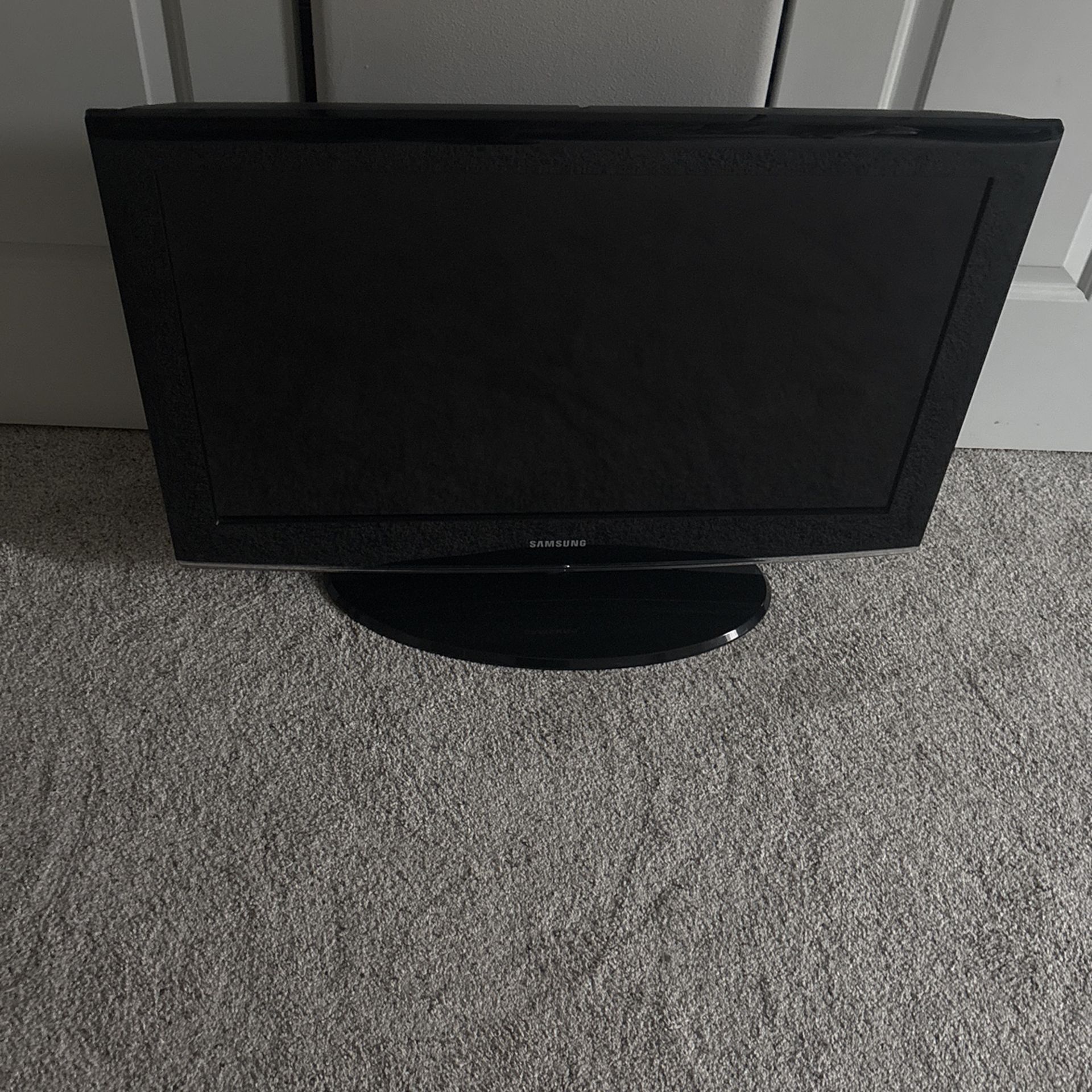 Sunsumg 32” TV