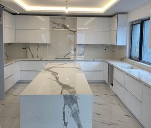 Custom Kitchen Cabinets