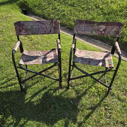 Fold Up Camo Chairs."CHECK OUT MY PAGE FOR MORE DEALS "