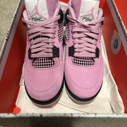 Jordan 4s