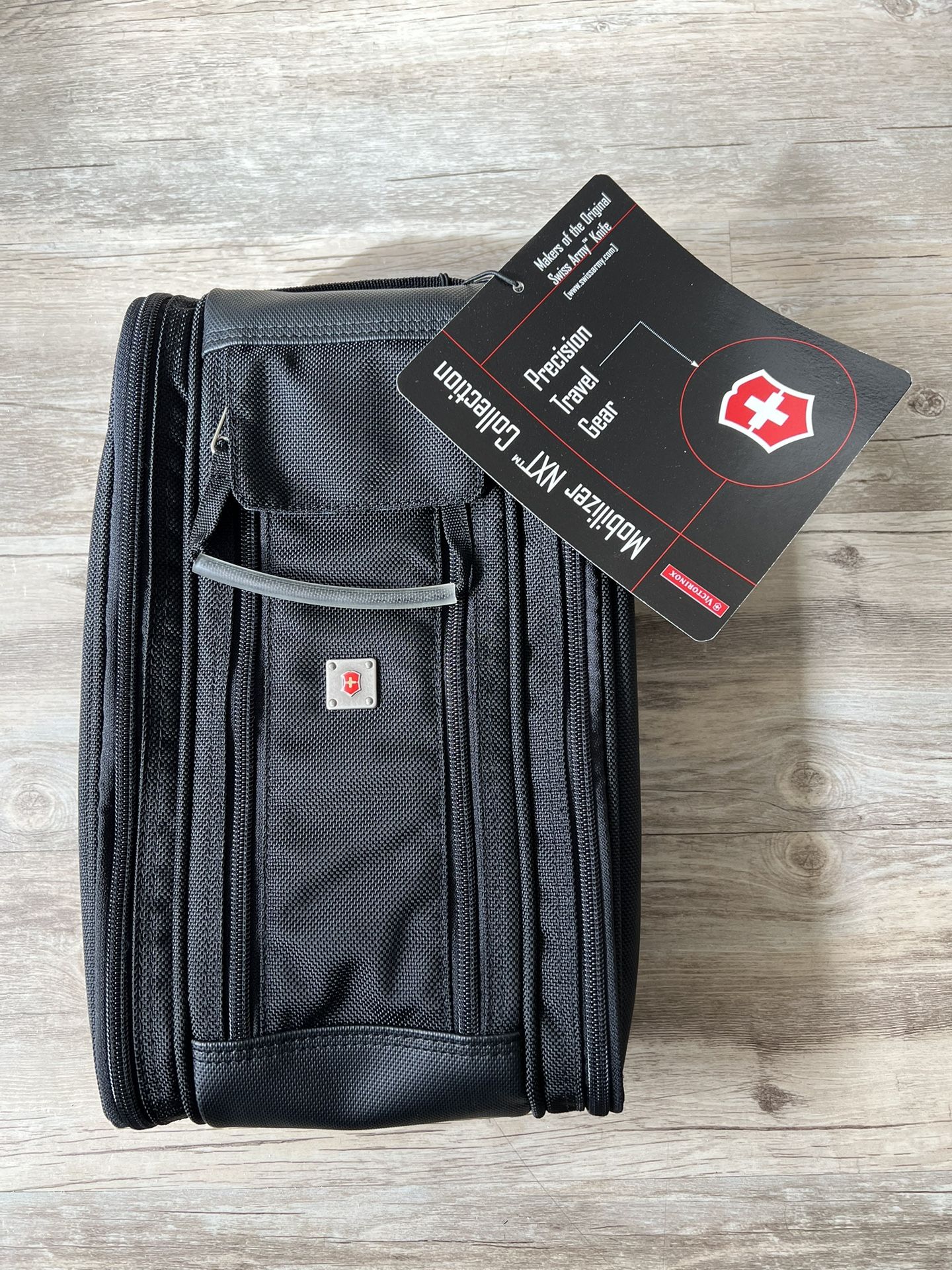 Victorinox Swiss Army Mobilizer NXT Passport Travel Kit Bag