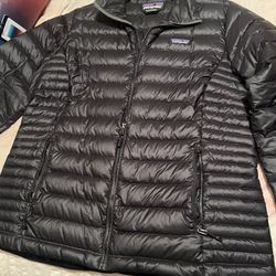 WOMANS NANO PUFF BLK NEW JACKET… XL.. PATAGONIA