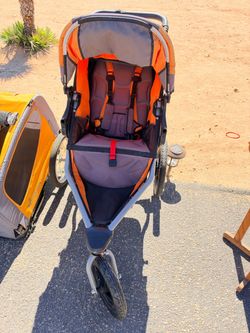 BOB Revolution Jogging Stroller Orange