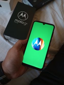 Used Motorola Cell Phone No Cracks Great Condition 