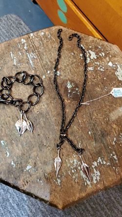 RLM necklace set