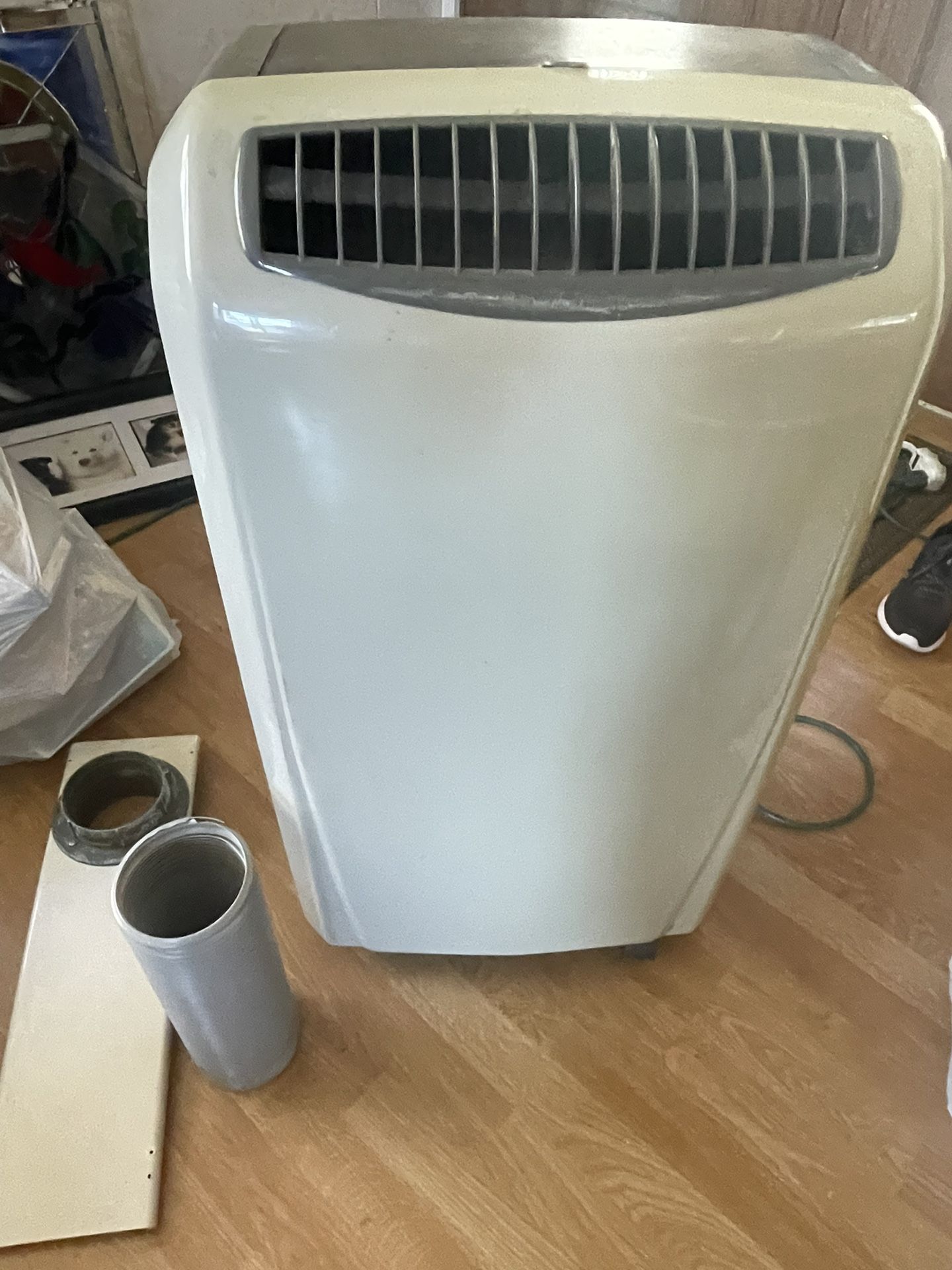 Portable air conditioner for Sale in Escondido, CA OfferUp