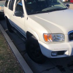 2002 Nissan Pathfinder