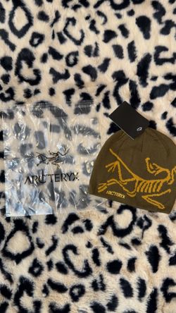 Arc'teryx olive green Knit Beanie with Tags