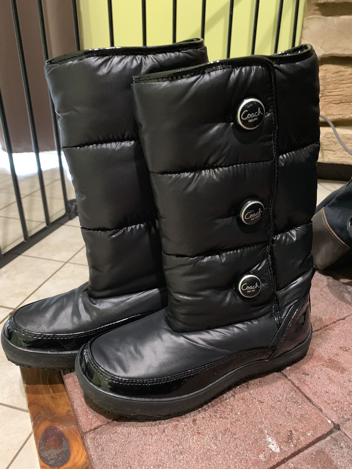 Coach Winter Boots Women’s Size 6