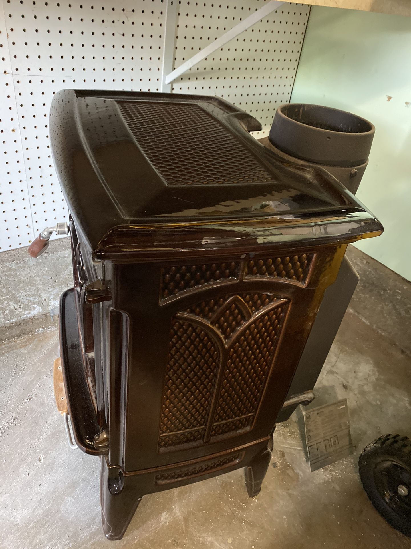 Hearthstone Craftsbury 8390 Cast Iron Wood Stove for Sale in Lemon Grove, CA OfferUp