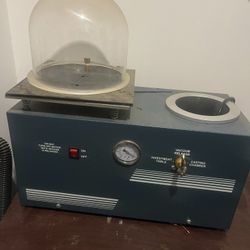 Vacuum & Casting Chamber