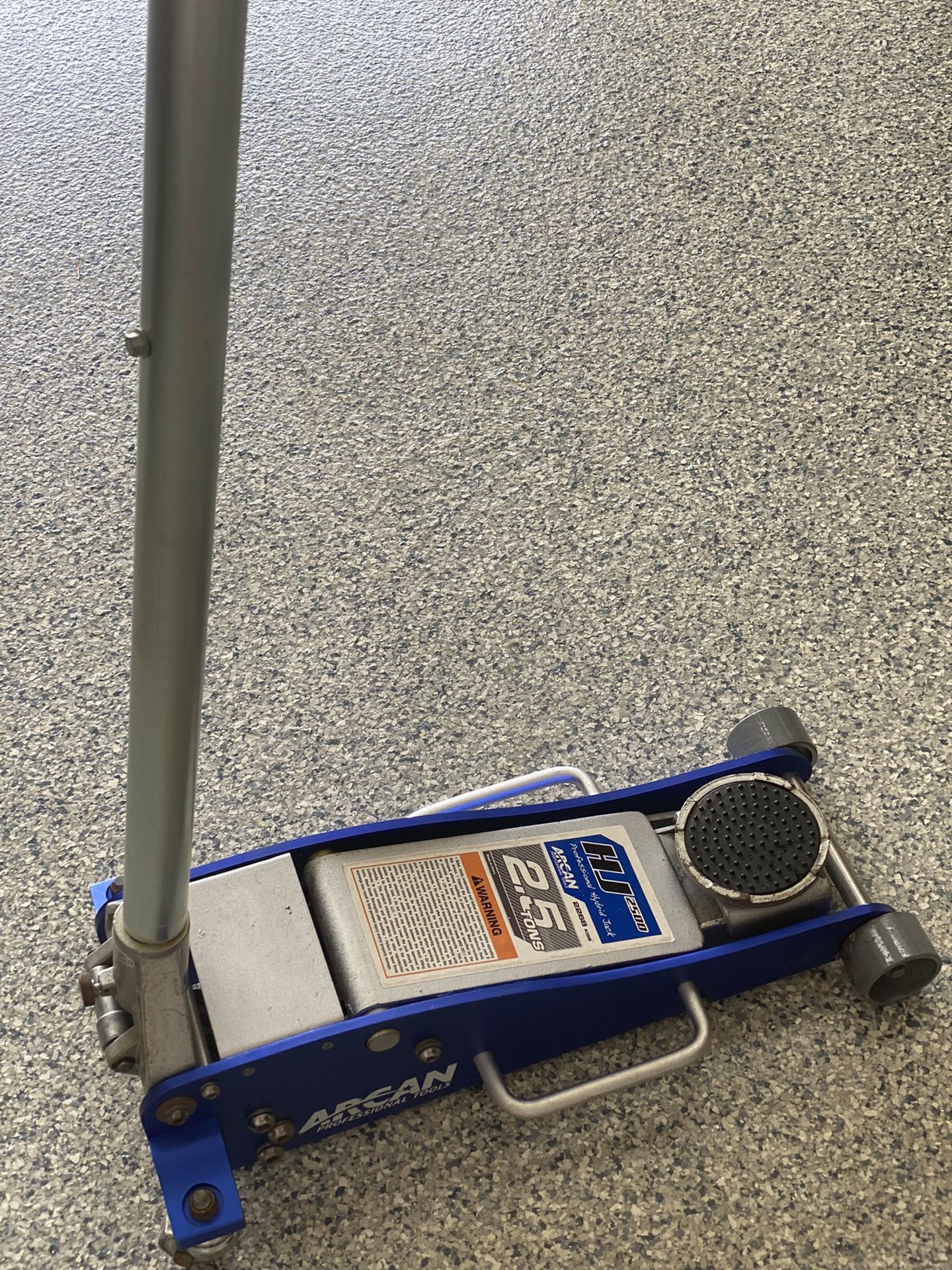 ARCAN HYBRID HJ2500 2 1/2 Ton, Steel Heavy Duty Floor Jack for Sale in