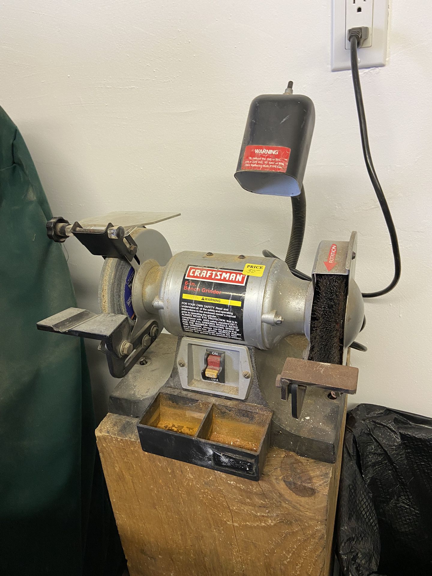 Craftsman 6” Bench Grinder with Grinding & wire Brush Wheels