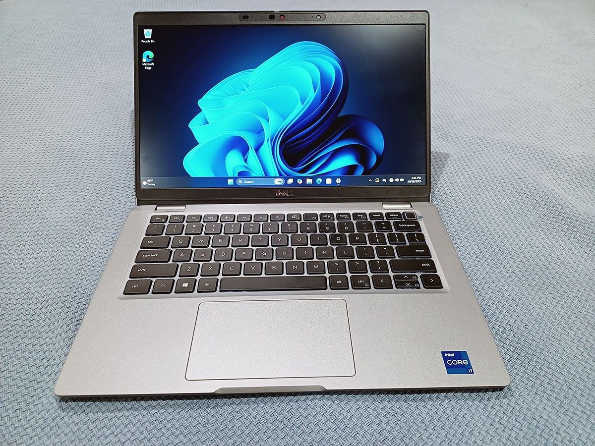 12th i7 4G 32Gb 1Tb LOADED Touchscreen Laptop  2-in-1