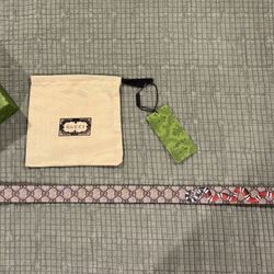 GUCCI GG Belt w/ Kingsnake print (Size 30-34)