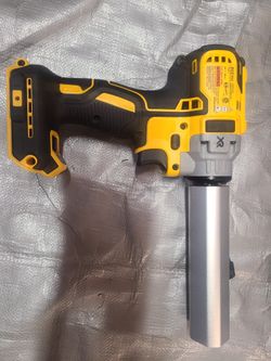 Dewalt 20v Max Cordless Cable Stripper. Tool Only