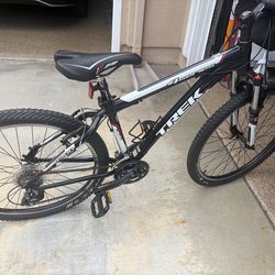 Trek 4 Series 4300