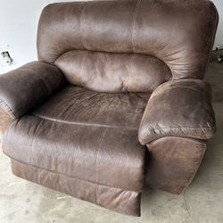 Free Ready Leather Sofa, Free Asap 