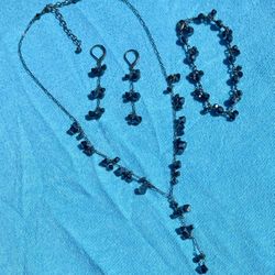 Austrian Crystal Faceted Beaded Necklace with Matching Bracelet & Earrings