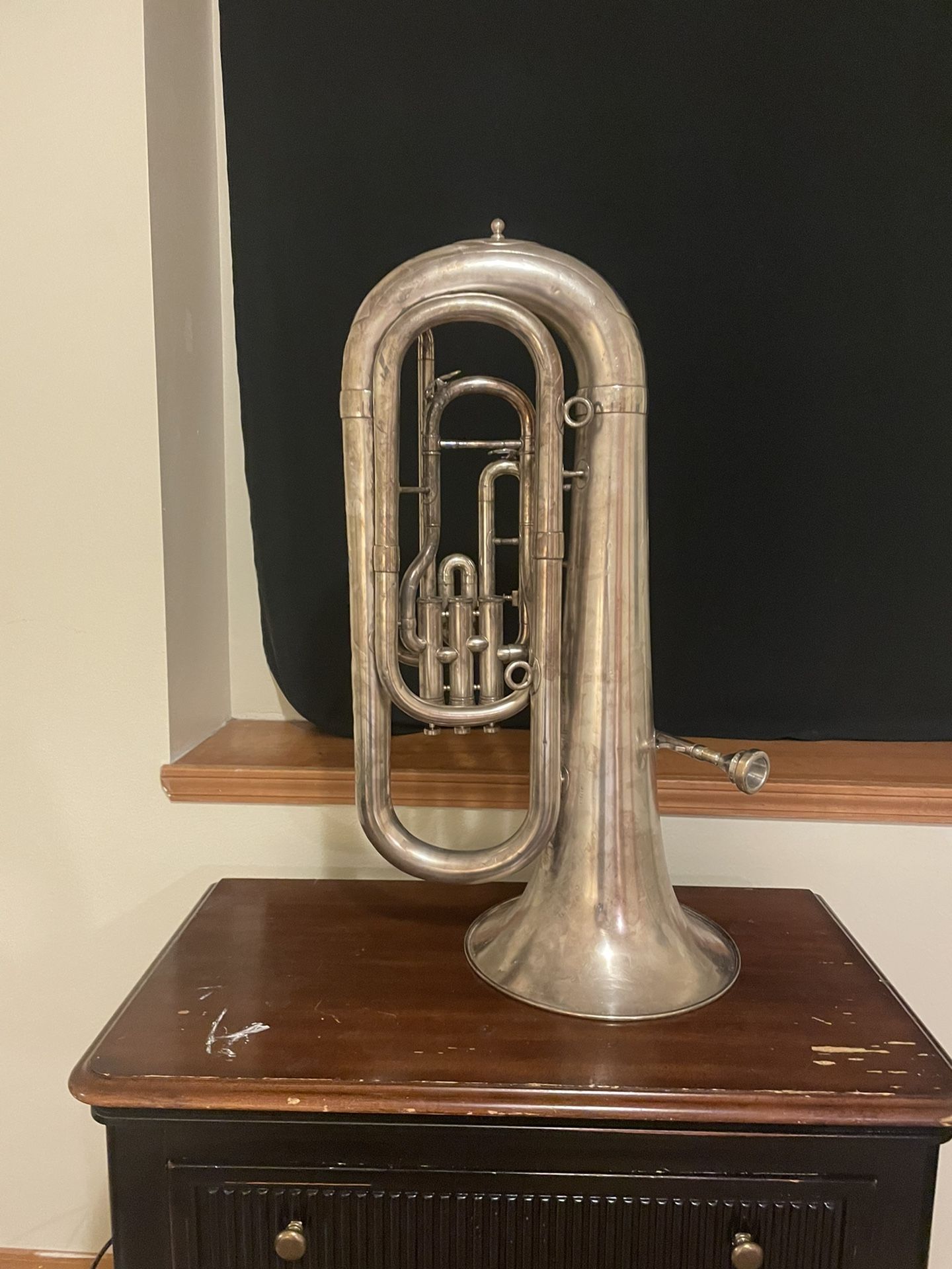 Eb Besson tuba 497446 for Sale in WA OfferUp