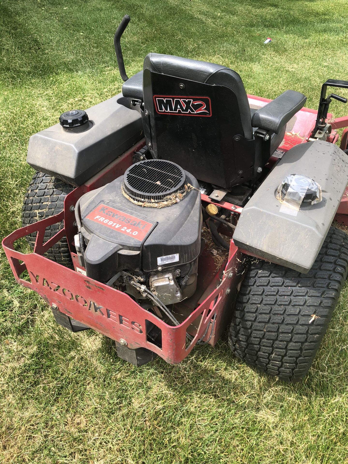 Zero Turn 54” Deck Yazoo Kees Kawasaki Motor