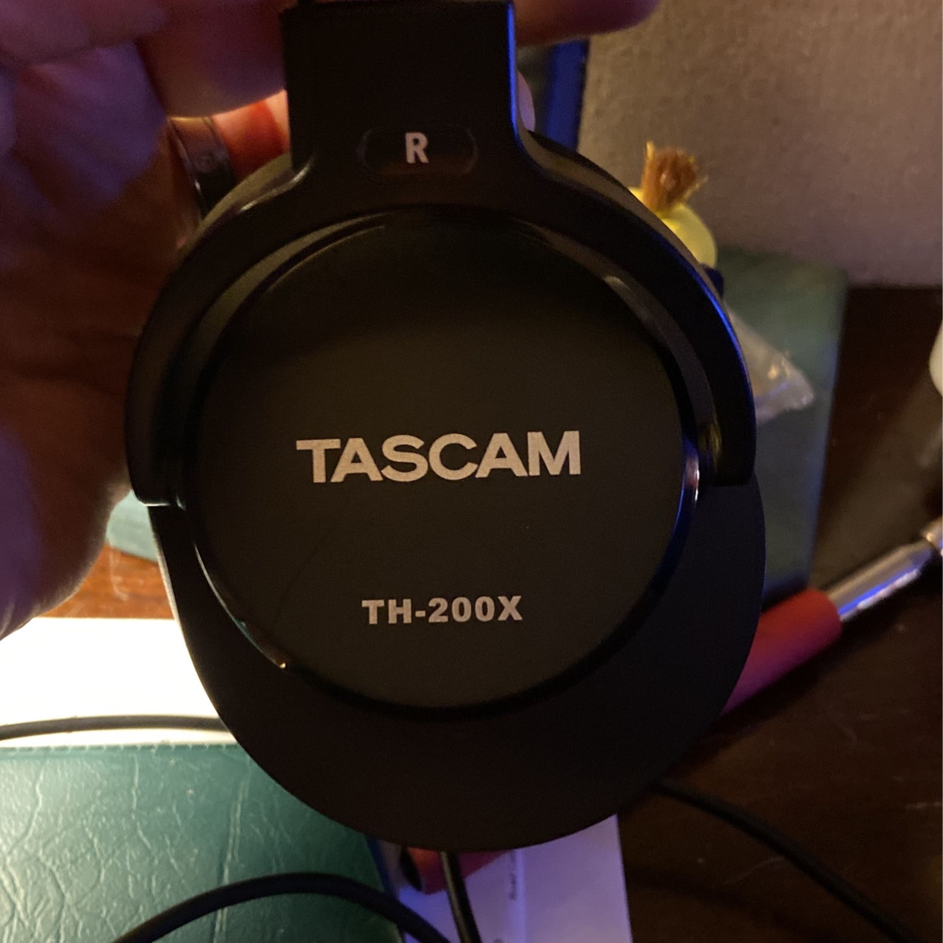 Tascam TH-200X