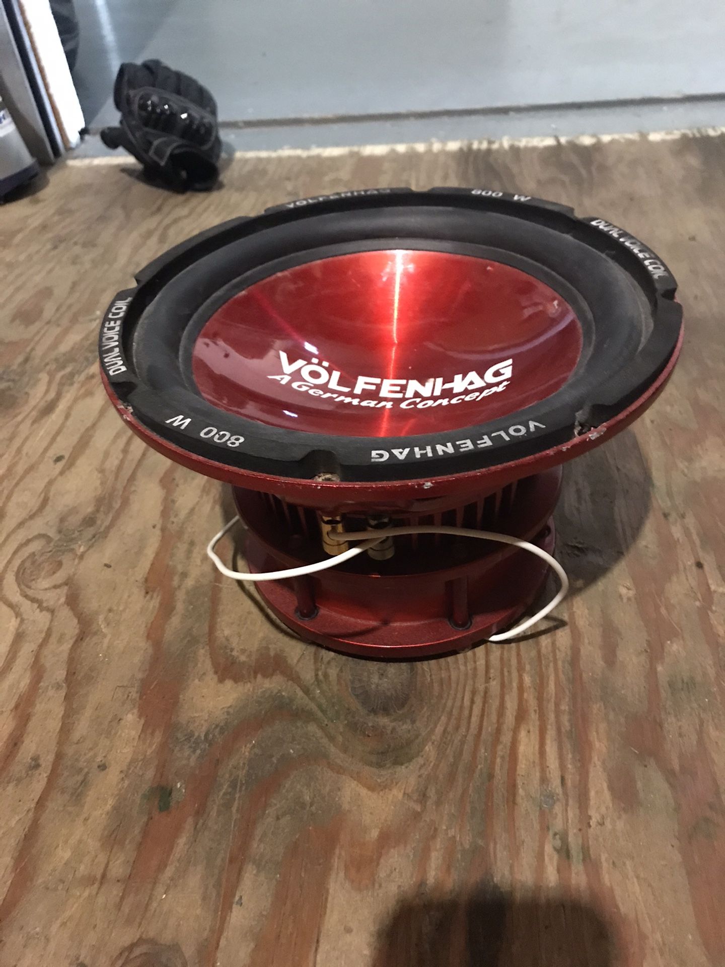 10” 800 watt WOLFENHAG Subwoofer