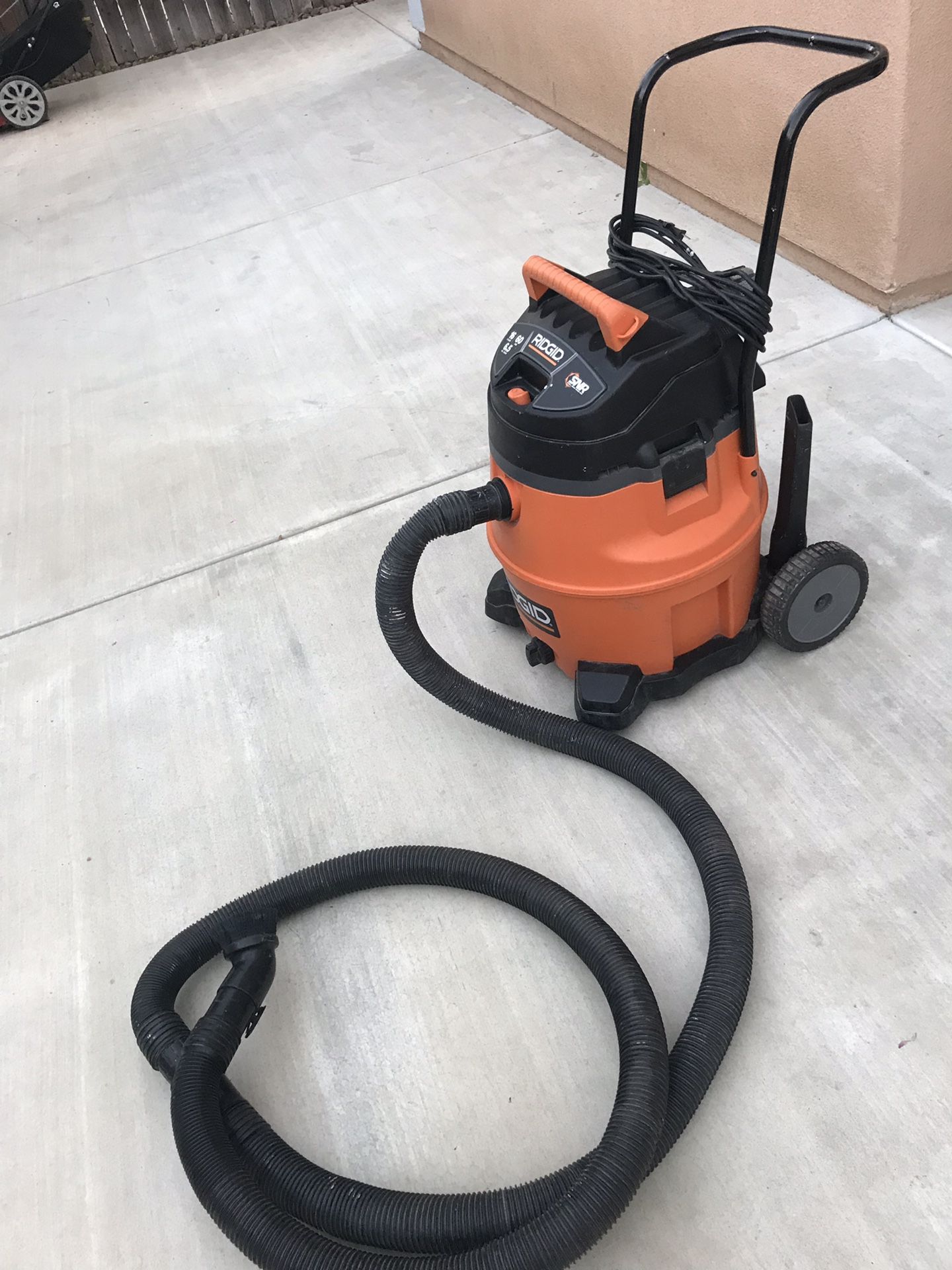 Ridgid 16 Gall. 6.5-Pick HP NXT Wet/dry Vacuum