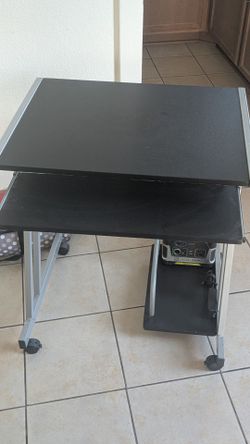 Computer desk