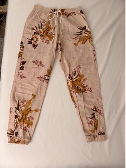 Woman’s Urban Outfitters pants