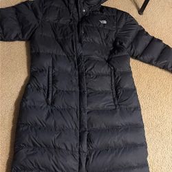 Used North face 550