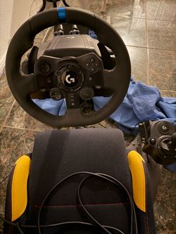 Logitech G923 Racing Simulator Setup + Red Bull Playseat & Shifter
