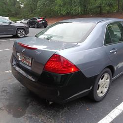 2007 Honda Accord- Clean Title- Cold AC