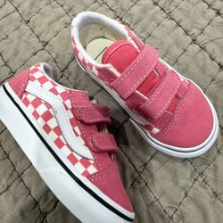Vans 7.5 C $25 New 