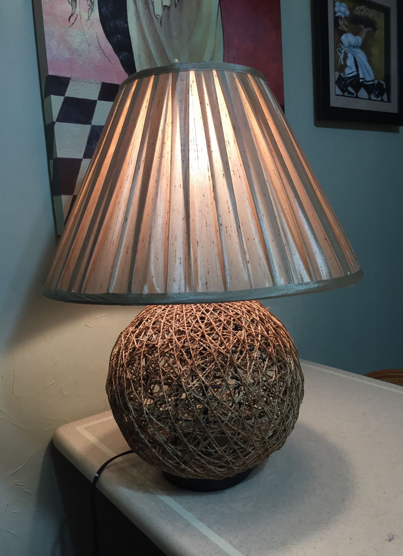 Beautiful twined 23” lamp with silk shade#503