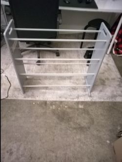 Stand shoes