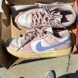 Nike Dunks 