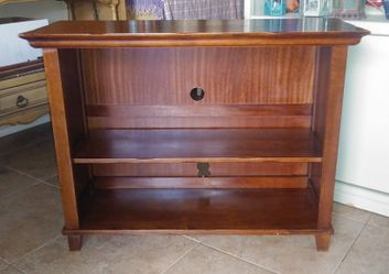 Tv stand