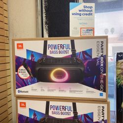 JBL Partybox On The Go With Wireless Microphone Combo