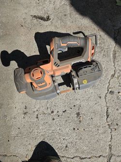 Ridged portable band saw